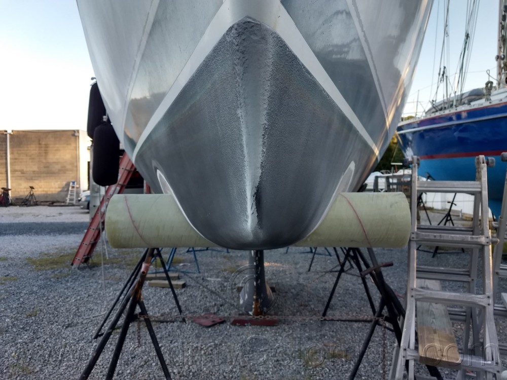 1999 Beneteau 38 Oceanis Bow Thruster Tube Install - 18