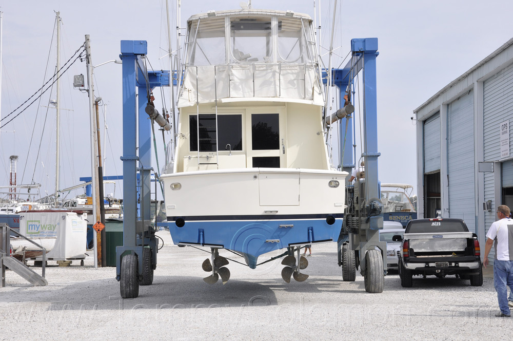 46' Hatteras HP Convertible-1983 "Magic Hat" - 729