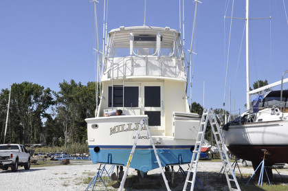 46' Hatteras HP Convertible-1983 "Magic Hat" - 16