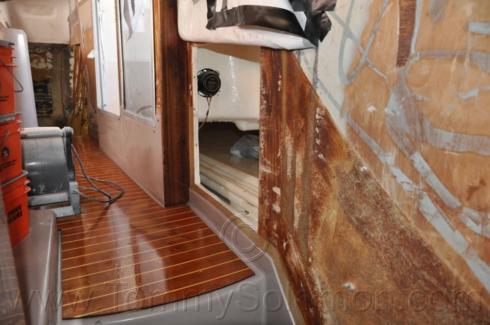 38' Fountaine Pajot, Electrical Panel Fire Damage - 544