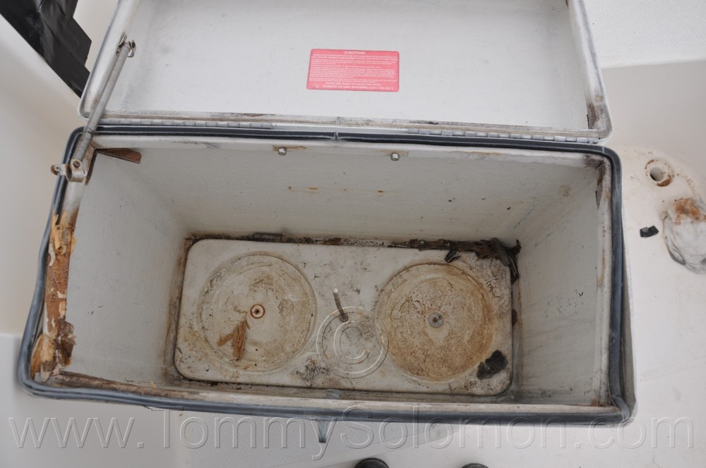 38' Fountaine Pajot, Electrical Panel Fire Damage - 1042