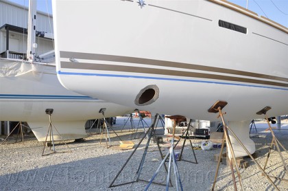 Jeanneau 495 Bow Thruster & Inner liner adjustment - 37